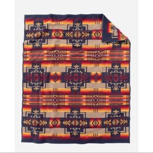 Pendleton CHIEF JOSEPH BLANKET
(Twin)